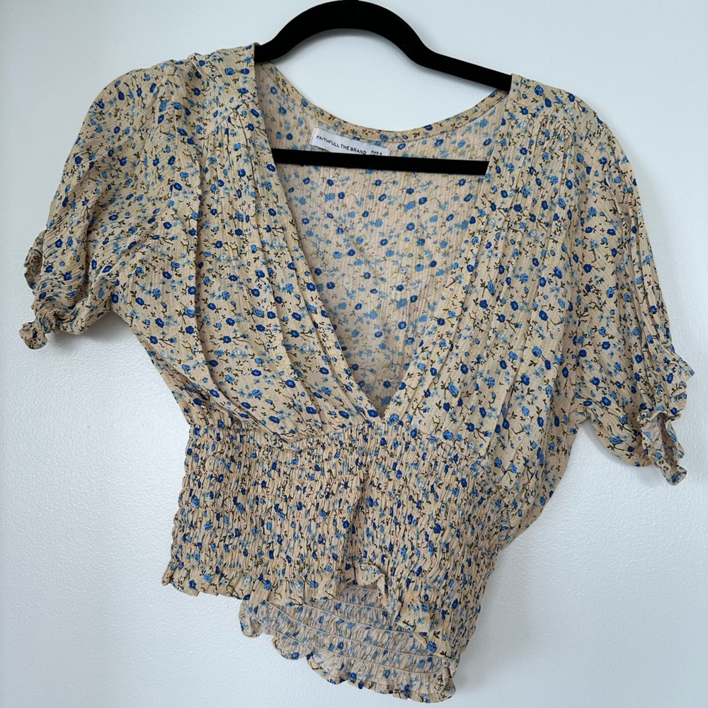 Faithful the brand crop shirt